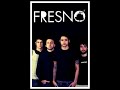 Música do novo CD (redenção) da banda Fresno.Sobre todas as coisas que eu não quero lembrar Não eu não quero lembrarDe tudo que eu deixei pra trásNem querer o que não vai voltar, jamaisNão eu não quero lembrarDe todos os erros que eu cometiNão eu não quero lembrarNão eu não quero lembrar, de ti.Todos esses papéisSão recordações fiéisOu mera lembrança da esperançaDe te ver voltar de novoSe em todas essas cançõesTe chamei nos meus refrõesNão tem mais sentido se o seu ouvidoSó prestar atenção nos outrosNão, eu não quero lembrarQue alguém que não te querEstá ocupando o meu lugarNão, eu não vim conversarSó estou te avisando pra você não procurarPor sentimentos bons ou ruinsSobre você dentro de mimVeja o que o tempo fazEu nem te conheço maisEu nem mesmo lembro do exato momentoEm que tive o coração partidoSó lembro do que eu não fizDe te perder por um trizE toda essa culpa por não ter desculpaPor ter jogado fora o seu amorNão, eu não quero lembrar que te perdiEu não quero lembrar do que eu fui pra vocêUma simples distração pra você esquecerEu não quero lembrar que chegamos ao nosso fimEu não quero lembrar que eu vou acordarSabendo que meus olhos não vão te encontrarEu não quero lembrar que tudo acabou pra mim(juntei as duas primeiras faixas do CD)Link do CD:http://www.punkshop.com.br/shop/index_cab.php?Quem=1&codigo=4034&lp=0