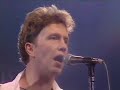 tom robinson & crew - looking for a bonfire (live) 1983. bbc2 whistle test on the road, filmed at chippenham golddiggers club. steve laurie drums, paul harvey guitar, ebo ross backing vocals, sean mayes piano, pat davey bass, martin ditcham percussion, andy hamilton sax. more tom robinson info and videos at http://tomrobinson.com