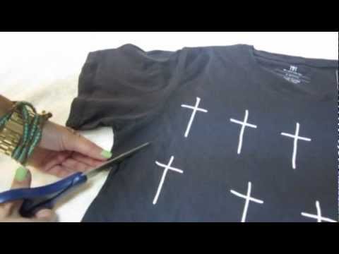 how to adapt a men's t-shirt to fit a woman