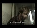 court-m�trage de fin d'ann�e.
quand un p�re de famille bosniaque aigri par la vie , voit ses dimanches de qui�tudes dispara�tre sous ses yeux.

r�alis� par :
anastasia yorick
etter luzi
lang isabelle
plattner andreas