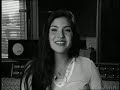 young jaci velasquez talking aboute her producer rudy perez 

jaci hablando acerca de el productor de algunos de sus albumes, el hispano rudy perez