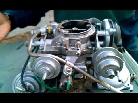 how to clean a carburetor on a car