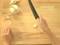 How To Chop Garlic