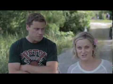 Saturday Night Live Sweden - Welcome to Sweden handlar om kändisrevisorn Bruce, spelad av Greg Poehler, som blir kär i en svensk kvinna och flyttar till Sverige. Gregs syster Amy, amerik...