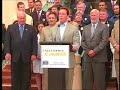 Raw Video: Schwarzenegger Praises Palin