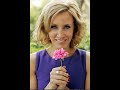 a slideshow about the wonderful felicity huffman =)
the song is 