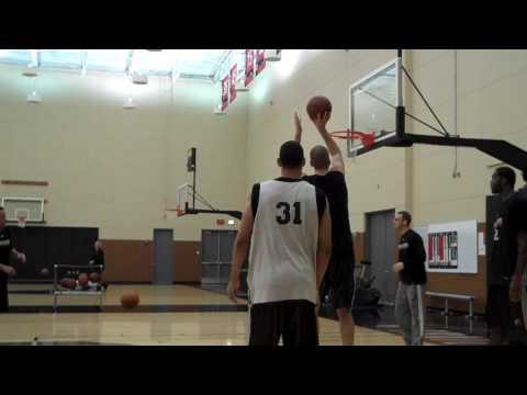 Greg Oden, Joel Przybilla, Jeff Pendergraph Shooting