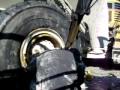 mounting 26.5r25 tire on cat 735 ( 3 piece rim)