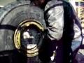 mounting 26.5r25 tire on cat 735 ( 3 piece rim)