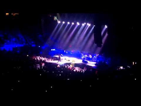 0 Article/Review, Foo Fighters Rock The Great Western Forum October 14th 2011 (By Stephen Dunlap)