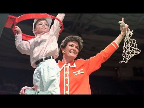 Legendary Lady Vols Coach Pat Summitt Dies At 64