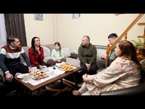Koncz Zsófia és dr. Pásztor Bálint meglátogatták a Szekeres családot Szabadkán-cover