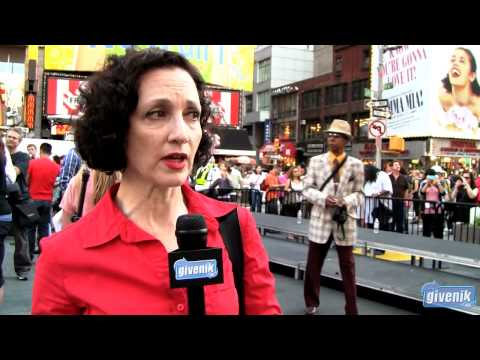 Bebe Neuwirth