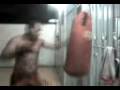 videos de batendo saco