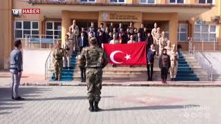 kütahya sosyal bilimler lisesi öğrencileri asker kıyafetleriyle komando yemini etti. kütahya sosyal bilimler lisesi öğrencileri asker kıyafetleriyle komando yemini etti.