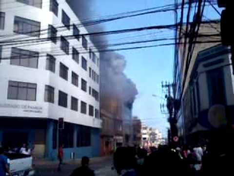 Incendio ocurrido en el TOTTUS Antofagasta 29/4/13