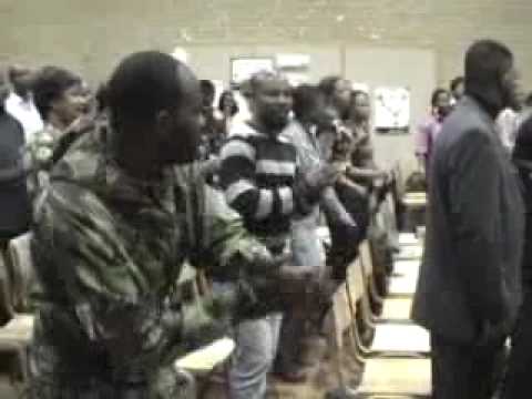 Apotre Maman Rose Lessie Mokwabily dans la manne cachee Liverpool(Angleterre)