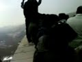 دانشجویان دانشگاه بهشتی به انتهای دانشگاه، مکانی که زندان اوین دیده می شود رفته و با صدای رسا شعار می دهند http://bit.ly/6Ao5kt #16Azar