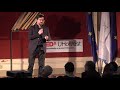 Click here to watch this video TEDxUHowest - Jo Caudron - Openness and security on the internet.