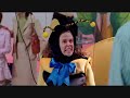 Ya chup� faros la pinch� abeja