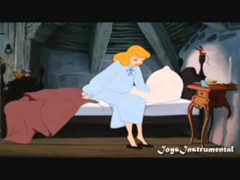 comiquita - Video de una escena de la película de Walt Disney doblada y cantada con mi voz.