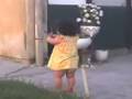 videos de Bailando,golpeando