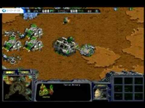 BOXERGREEN - Hey all, A single game here of Boxer fighting! Boxer is on a 7-game losing streak against Protosses - how will he fare against the young Shuttle? Proleague m...
