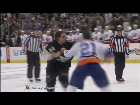 Kyle Okposo vs Matt Niskanen May 3, 2013 - YouTube Kyle Okposo vs Matt Niskanen May 3, 2013 - YouTube