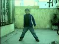 Lautaro Ripa esquivando balas a lo matrix.