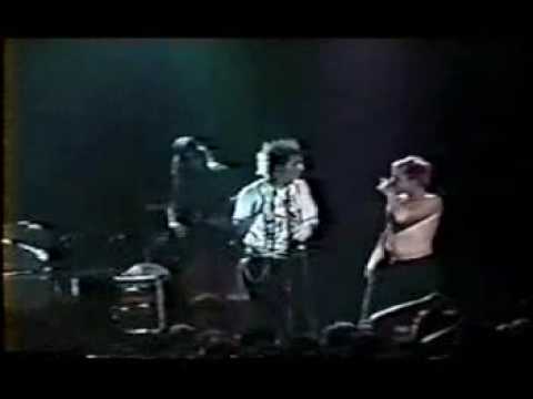 The Offspring feat Lars Frederiksen - Come Out and Play live