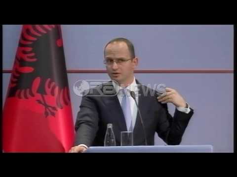 Gazetarja greke pyet Bushatin: Çështja çame pengon Shqipërinë në BE? Ja përgjigja e ministrit