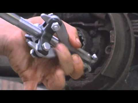 replace rear wheel bearings on a jeep cherokee 95 DIY