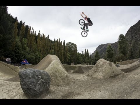 jumping - Over 2000 spectators flocked into Gorge Road Jump Park for the second Red Bull Roast It competition. Forty five riders from around the globe all vied for th...