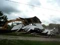 videos de barn goes down