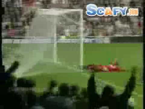 scafy - http://www.scafy.com ... Funny commercials ... Funny Soccer Accidents Soccer, Funny, Jokes, Accidents, Dance, Kaka.
