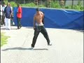 HOW TO DO THE SPONGEBOB DANCE