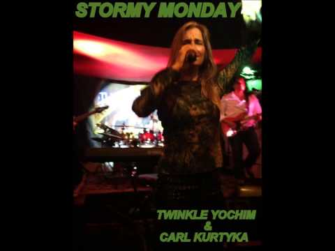 Schascle - Twinkle Schascle Yochim sings STORMY MONDAY @ THE CABANA INN, Sarasota, Florida, on 27September 2013 with Carl