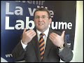 r�gis labeaume demande au comit� ex�cutif et au conseil municipal de la ville de qu�bec de reporter l'adoption du plan triennal d'immobilisation (pti). il souligne l'importance de laisser au prochain maire de qu�bec toutes les marges de man?uvres possibles.

pour m. labeaume l'adoption pr�cipit�e du pti viendra menotter le prochain maire de la ville de qu�bec qui devra travailler avec des orientations et des d�cisions qu'il n'aurait m�me pas ent�rin�es. �quand le toit de la maison coule ce n'est peut-�tre pas le temps de prioriser les tulipes�  a d�clar� m. labeaume pour imager son questionnement quant au programme d'investissements pr�vus pour les trois prochaines ann�es.


visitez www.labeaume.org
