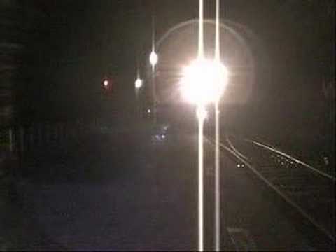夜の接岨峡温泉駅