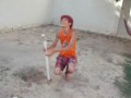 Tutim levando uma leve queda