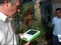 Walter Benders in Peru show the XO in a sunny day Walter Benders in Peru show the XO in a sunny day