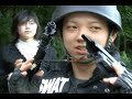 VASTによるVASTのためのVASTに興味を持った方々への動画です第三回目の関東オフのまとめ動画です。とりあえず気になった方はwikiをどうぞ！ http://www12.atwiki.jp/vipdesabagame/ ※ゲーム中以外の映像は、撮影のためのネタです。サバゲは用法容量、ルールやAirを読んで正しく急所を保護して楽しみましょう。あとけんか腰なセリフ禁止！