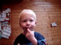 fin makes cookies!
