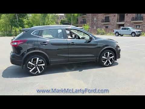 Used 2020 Magnetic Black Pearl NISSAN FWD SL image 1