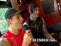 Blender Sits on the Bus with A7X