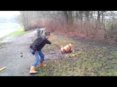 Zo'n grote vuurbal Jonguh! BAM!