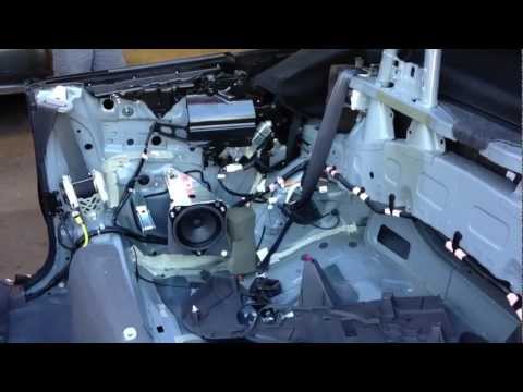 How to fix TOYOTA SOLARA Convertible JBL Stereo Cutting out problem
