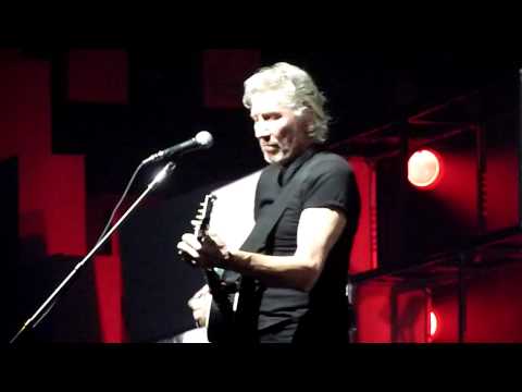 Gelredome - This is the first of two parts of the Roger Waters concert The Wall. Performed in the Gelredome, Arnhem, The Netherlands on April 8th 2011. I filmed the comp...
