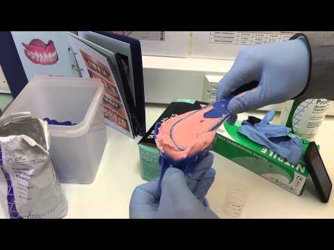 how to train as a dental nurse