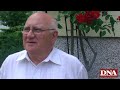 la guerre que se livre la soci�t� miss france et genevi�ve de fontenay depuis quelques mois a ses r�percussions en province. en alsace, o� le comit� miss alsace a d�cid� de rester fid�le � la dame au chapeau (voir notre vid�o avec le d�l�gu� fran�ois schlosser), deux �lections seront organis�es cette ann�e. a priori, les deux concours auront lieu le 10 octobre dans la r�gion mulhousienne.